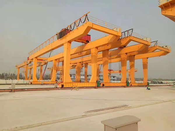 Reasons for Hook Twist in Portal Cranes