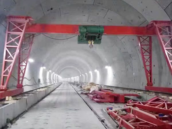 門式起重機的正確使用方法